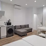 Apartamentos Caballo Rojo