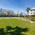 Gorgeous Apartment In Rota With Wifi