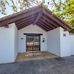 Gorgeous Apartment In Rota With Wifi