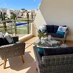 Elegante Apartamento En Jardines De Montesolana
