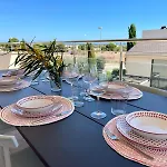 Elegante Apartamento En Jardines De Montesolana