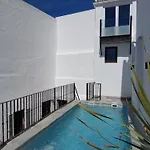 Medina Sidonia, Luxury Historic Modern Townhouse, Swimming Pool, Terraces, Sea View.
