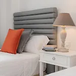 Mediterranean Getaway Seaviews At Puerto Banus