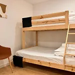 Boogalow Hostel