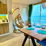 Magnifique Appartement En Front De Mer, Caneylles