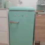Estudio Bajo La Escalera