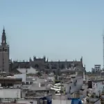 Betis Suites-La Campana