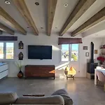 La Mediterranea
