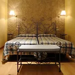 Hosteria Solar De Tejada