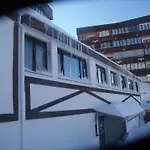 Hostal Yeti