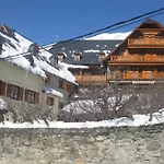 Apartamentos Deth Camin Reiau