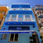 Parrots Sitges Hotel