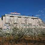 Hotel Novo
