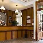Hotel Latre