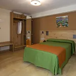 Hostal Las Grullas