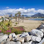 Calahonda Royale Seaview Suite - Happy Rentals