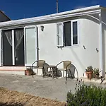 La Penita - Sunny Guesthouse With Private Pool And Garden