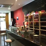 Hostal Catalina De Austria