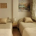 La Bodega Del Mar - Luminoso Y Centrico Apto Con Piscina Y Parking