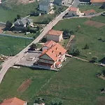 Hosteria Las Vinas