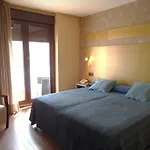 Isla Nova Hotel