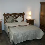 Casas Rurales Los Montes