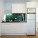 Estudio Bajo Con Piscina