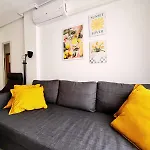 Yellow Apartment-La Mata -2 Min To Beach, Private Garage