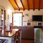 Villa Ada Con Piscina, Jardin Y Parking