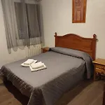 Pensión Restaurante El Cruce de Hornos