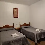 Pensión Restaurante El Cruce de Hornos