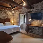 Habitaciones La Cuevona de Guitiriz