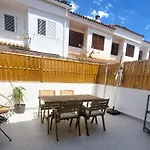 Casa Adosada Gran Avenida Con Billar