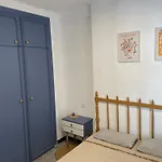 Stylish Apartment 200M From The Beach