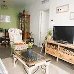 Apartamento En Salobrena Cerca Del Mar - Con Piscina, Gimnasio Y Garaje