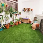 Apartamento En Salobrena Cerca Del Mar - Con Piscina, Gimnasio Y Garaje