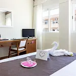 Hotel Avenida Tropical