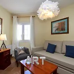 Bed And Snow Art Apartments