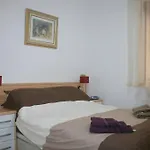 Beachside Apartment In The Centre Of El Campello