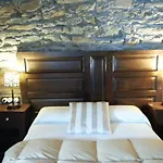 Hostal De Montaña La Aldeya