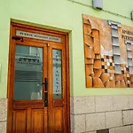Apartamentos Puente Romano Suites