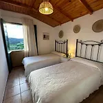 Increible Casita Gallega.