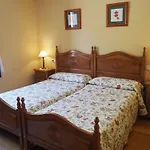 Apartamentos Rurales La Escuela