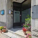 Hostal Jp Y Estudios