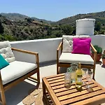 Casa Azahar; 2 Charming Casitas Near La Vinuela