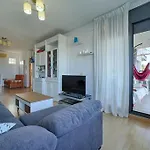 Cozy Temporary Apartment In Roda De Bera