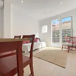 Marbarcelona Apartments Castelao