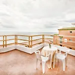 Sunday\'S Beach