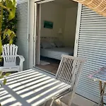 Habitación con jardín y terraza en el Tosalet