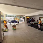 Apartamento Con Piscina En Salou